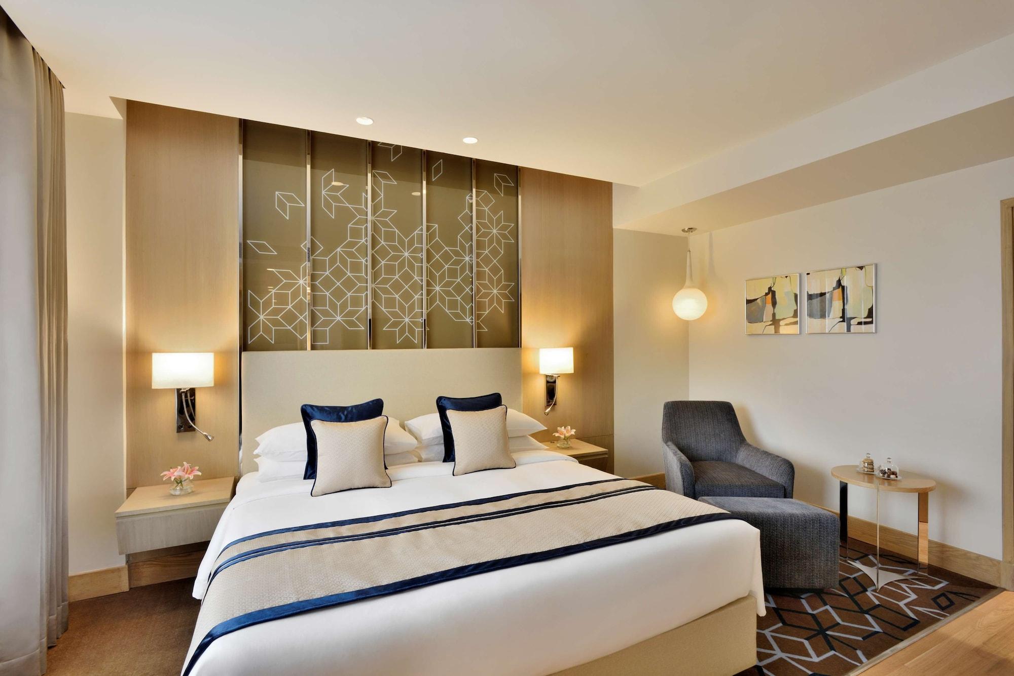 מלון גורגאון Radisson Gurugram Udyog Vihar מראה חיצוני תמונה A room at the Taj Bengal